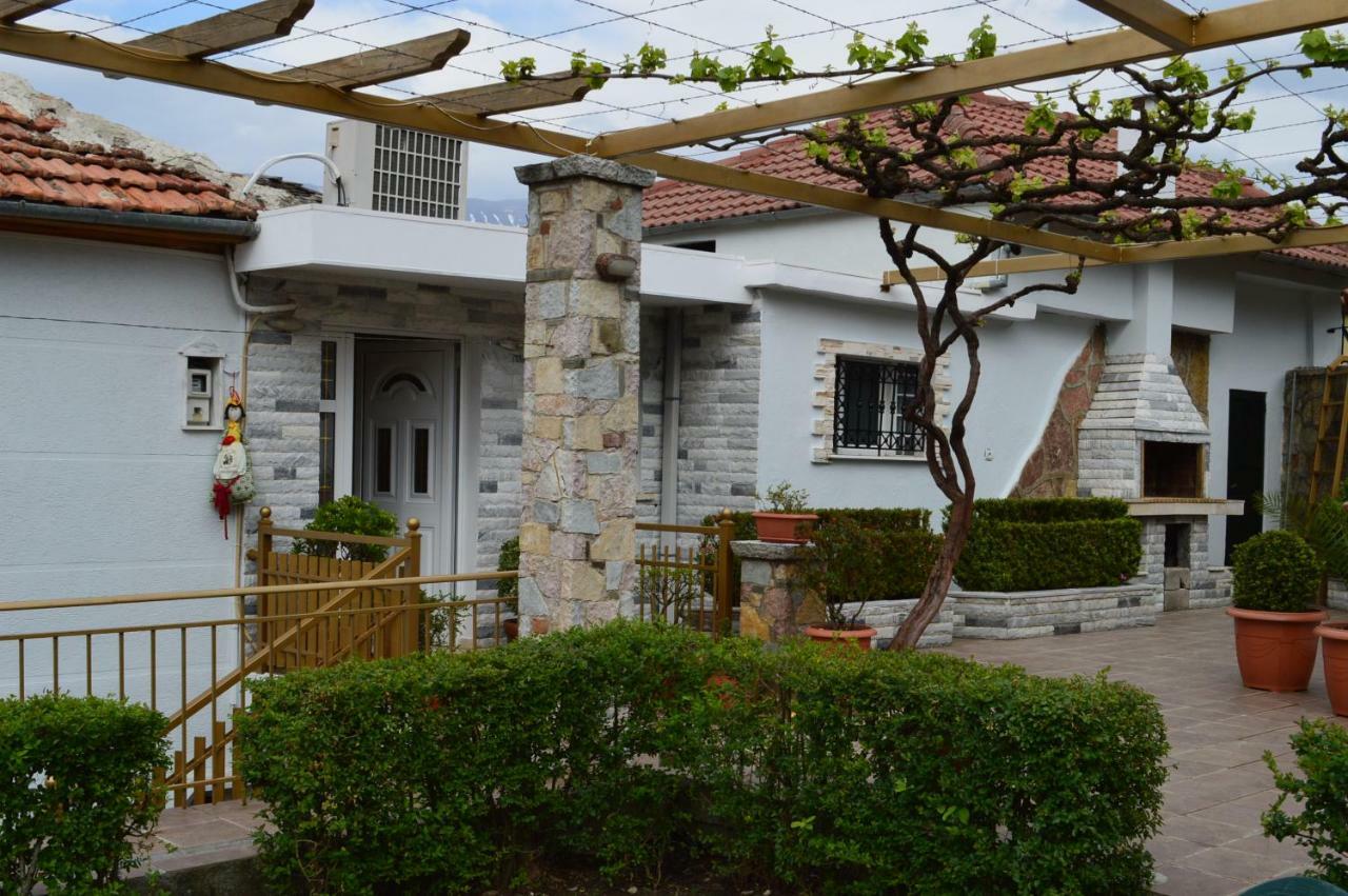 Gjirokastër Vila Ss Kekezi 빌라 외부 사진