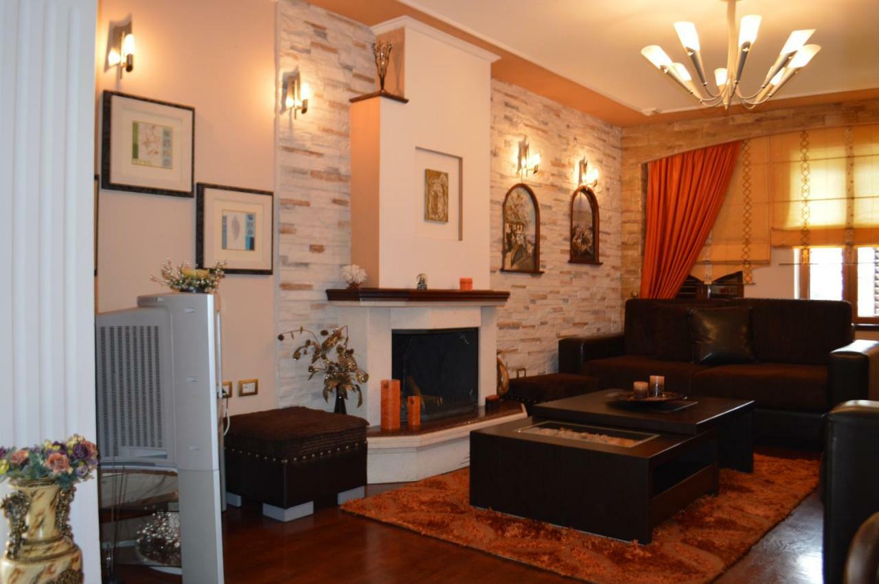 Gjirokastër Vila Ss Kekezi 빌라 외부 사진