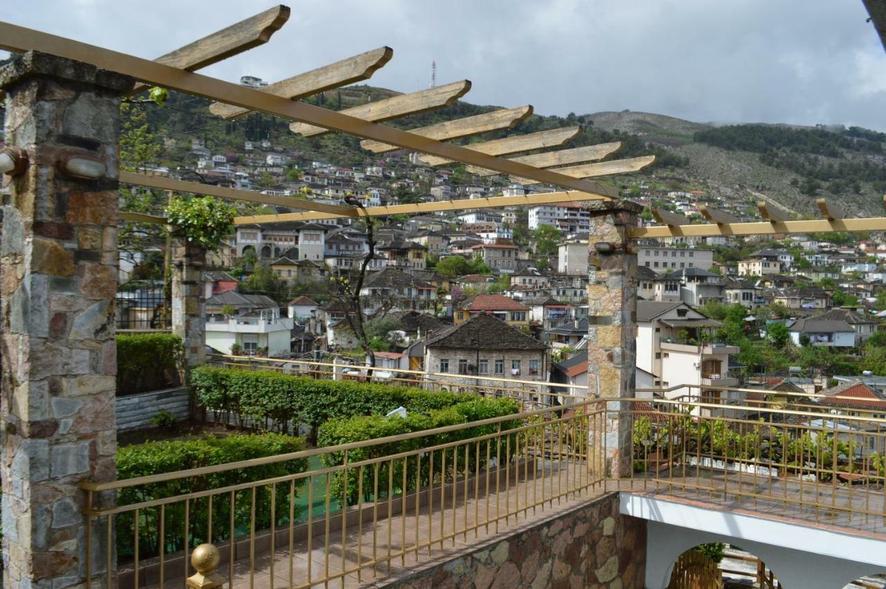 Gjirokastër Vila Ss Kekezi 빌라 외부 사진